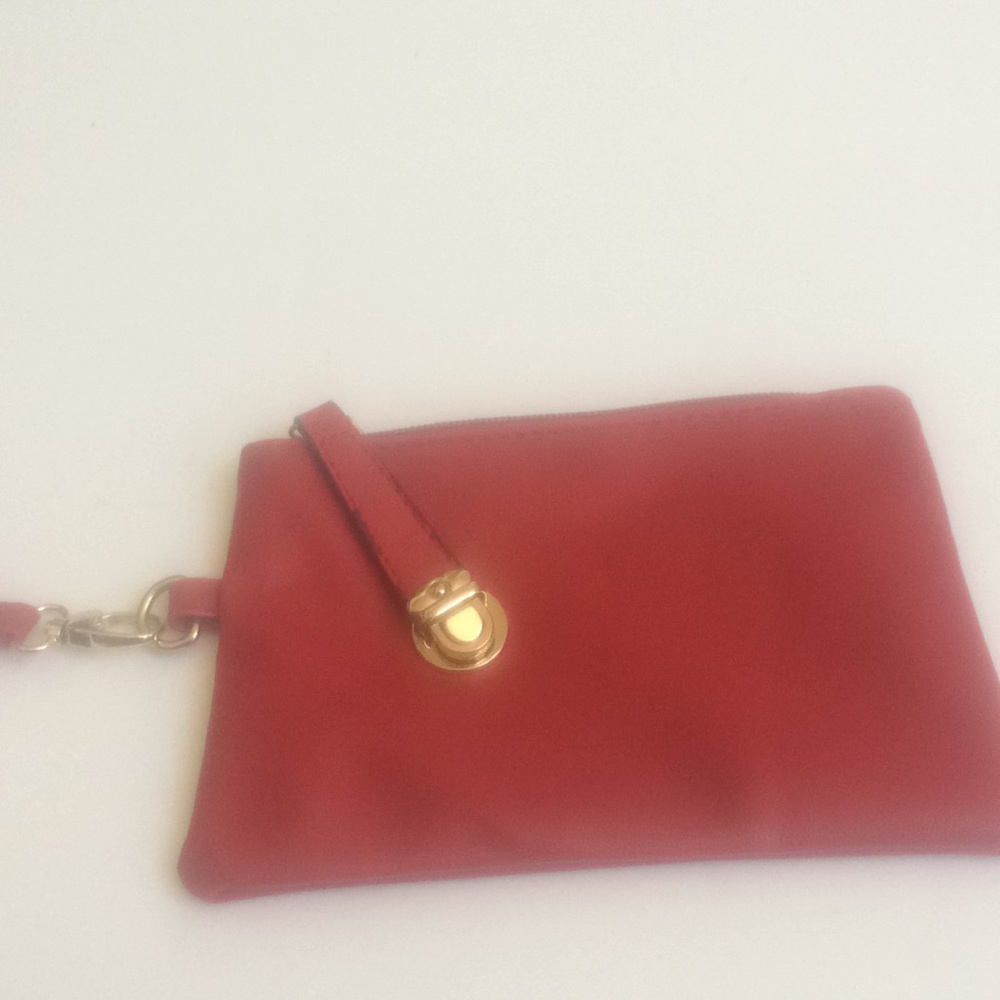 Small ladies wristlet